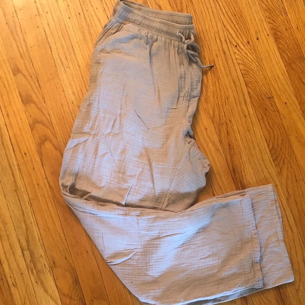 Calvin Klein Jeans Men's Light Beige Elastic Waist Joggers